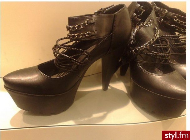 Pozostałe Buty Moda