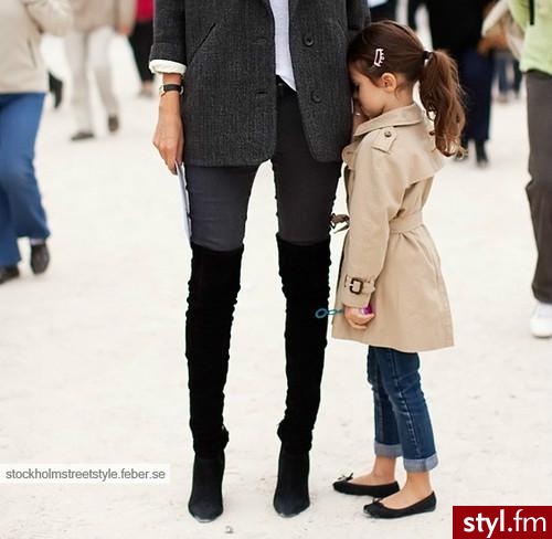 słodkie to zdjęcie :) - Moda uliczna Inne Moda