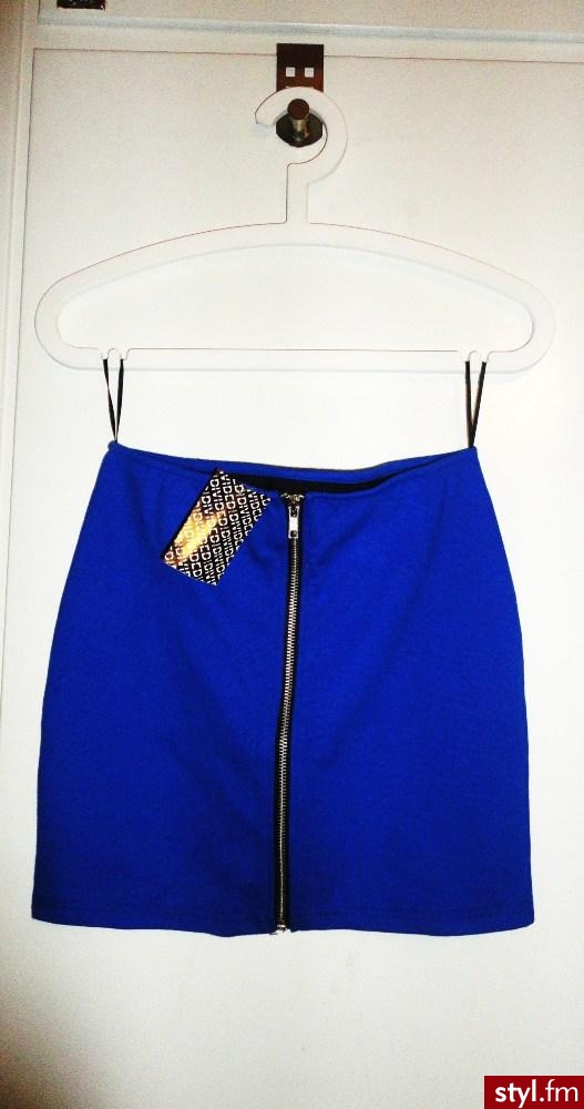 Sukienki Moda