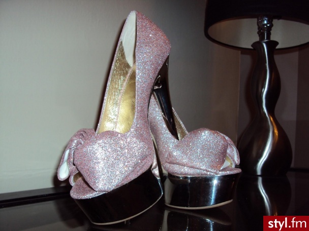 Szpilki Buty Moda
