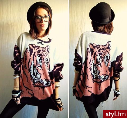 Jeżeli zdjęcie znajduje się już w galerii poproszę o link - Moda uliczna Inne Moda