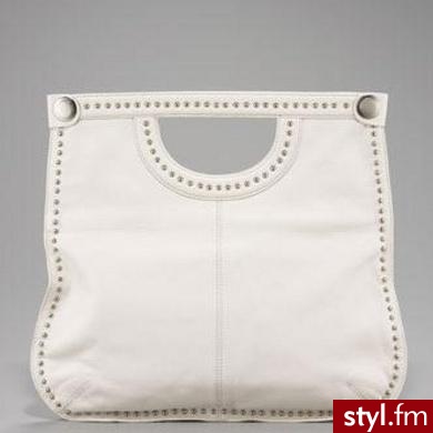 Diane von Furstenberg. Diane von Furstenberg. Cena: $395, około 1 130 zł
Kupisz w sklepie Neiman Marcus. Sklep dopuszcza możliwość transportu
zamówionych przedmiotów do Polski, ale wymaga to uprzedniego omówienia szczegółów w rozmowie
telefonicznej. - Pozostałe Torebki Moda