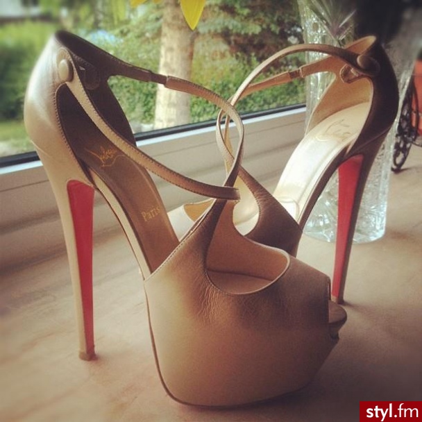 Szpilki Buty Moda