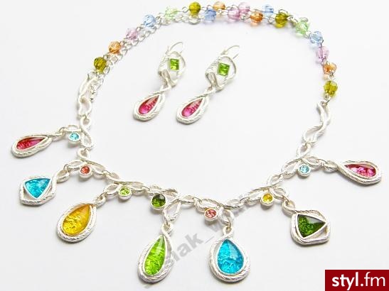 Piękny zestaw biżuterii dostępny na Allegro na aukcji od 1 zł ;) (aktualna cena: 6,50 zł) - Pozostałe Dodatki Moda