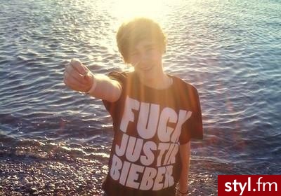 FUCK JUSTIN BIEBER !;  ) - Pozostałe Ciuchy Moda