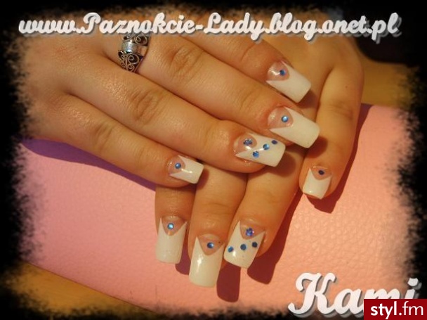 ;/ - Paznokcie