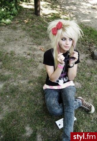 EMO Alternatywne Średnie Fryzury
