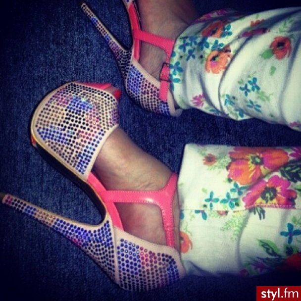 Szpilki Buty Moda