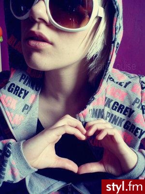 < 3 - Krótkie Fryzury