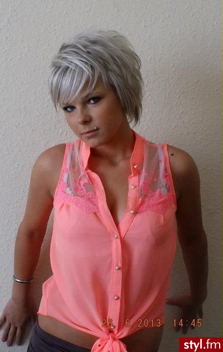 Blond Rozpuszczone Proste Na co dzień Krótkie Fryzury
