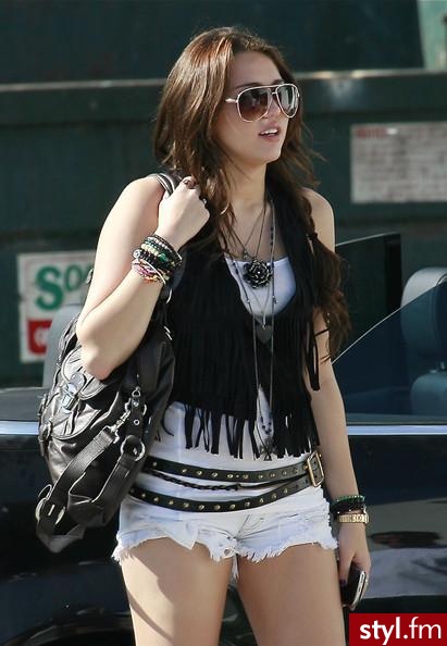 Miley Cyrus - Moda uliczna Inne Moda
