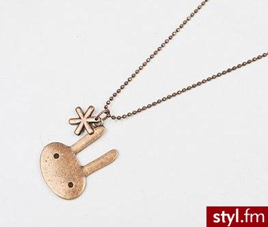 wisiorek z króliczkiem - Pozostałe Dodatki Moda