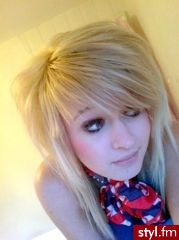 TO NIE JEST MÓJ FRYZ, WIĘC NIE MAM WIĘCEJ FOTEK! - EMO Alternatywne Średnie Fryzury