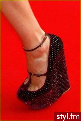 Jeżeli zdjęcie znajduje się już w galerii poproszę o link - Pozostałe Buty Moda