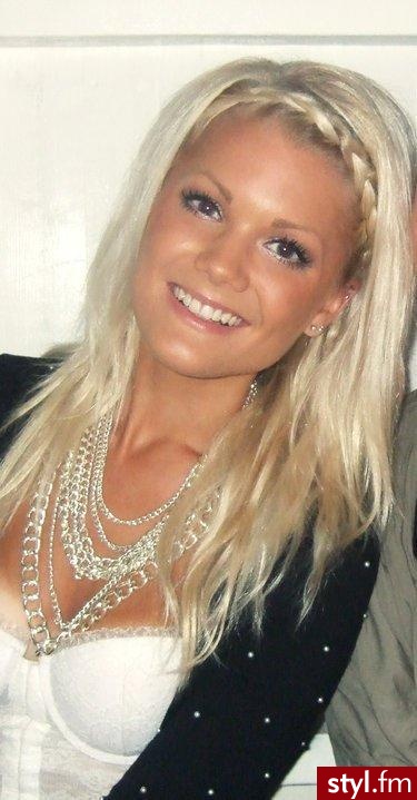 Średnie Fryzury