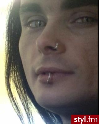 Dani Filth.. Dani Filth - wokalista Cradle of Filth. Jeśli to zdjęcie jest już w galerii to wyślij link a usunę. - Modyfikacje ciała