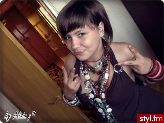Średnie Fryzury