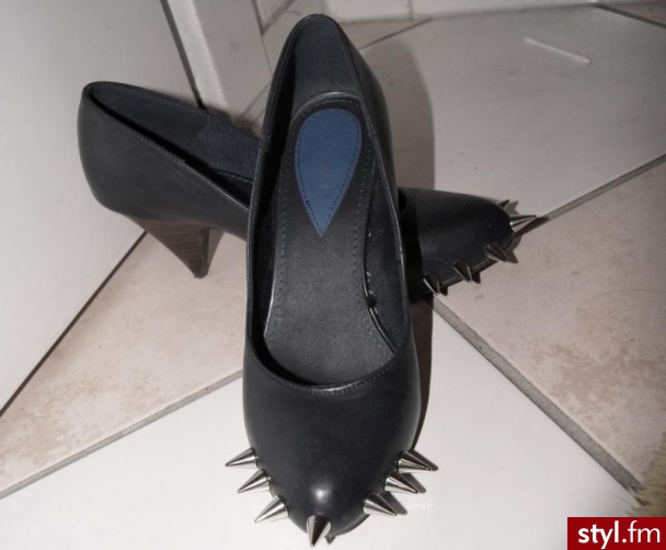 Jeżeli zdjęcie znajduje się już w galerii poproszę o link - Pozostałe Buty Moda