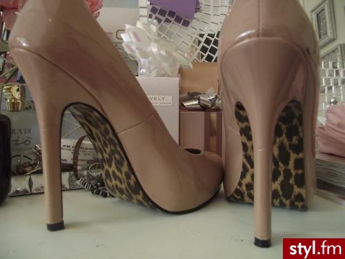 Szpilki Buty Moda