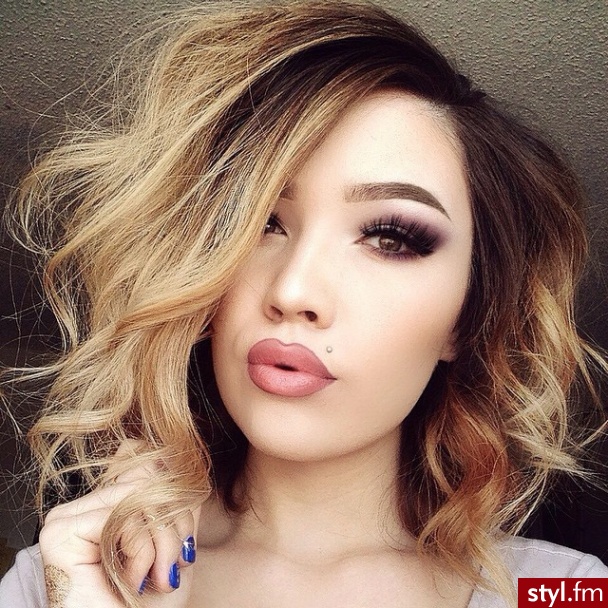 Blond Rozpuszczone Kręcone Na co dzień Średnie Fryzury