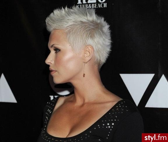 Blond Rozpuszczone Proste Na co dzień Krótkie Fryzury