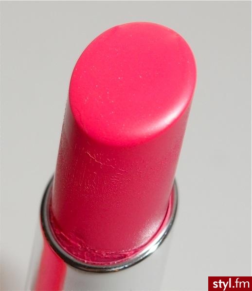 Firma: REVLON Kolor: Sweet Tart Lip Butter - Dzienne Makijaże