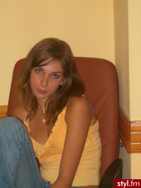 Średnie Fryzury