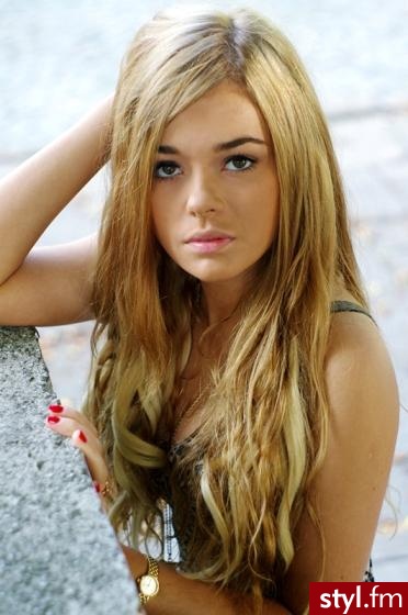 Blond Rozpuszczone Kręcone Na co dzień Długie Fryzury