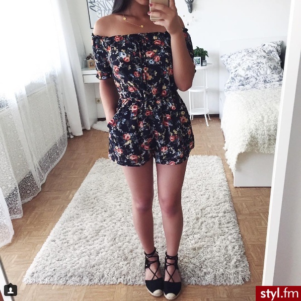 Kombinezony Spodnie Moda