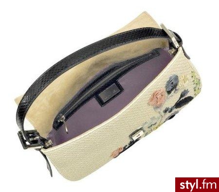 Torebka Fendi. Torebka Fendi. Można ją kupić w internetowym sklepie Net-A-Porter. Kosztuje 1453 euro. - Pozostałe Torebki Moda