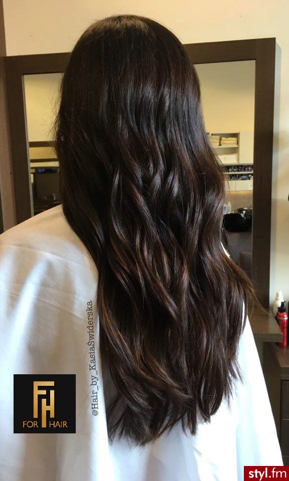 http://forhairsobieski.pl/ SOMBRE OLAPLEX WARSZAWA DOBRY FRYZJER CHŁODNY BRĄZ - Brązowe Rozpuszczone Kręcone Na co dzień Długie Fryzury