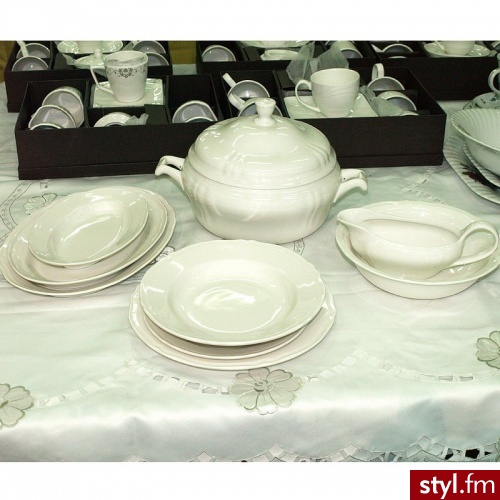 Porcelana karolina serwis obiadowy 12 os 42 el castel fbc niedekorowany 044304201200000 - Pozostałe Biżuteria Moda