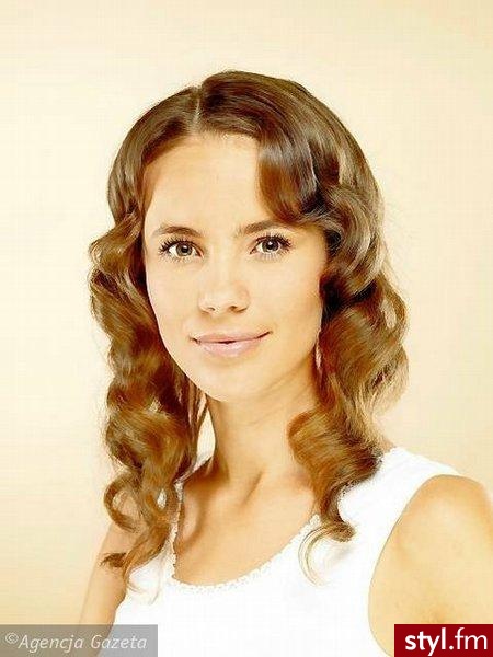 Kręcone Na co dzień Średnie Fryzury