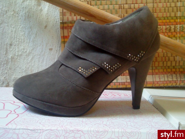 Szpilki Buty Moda