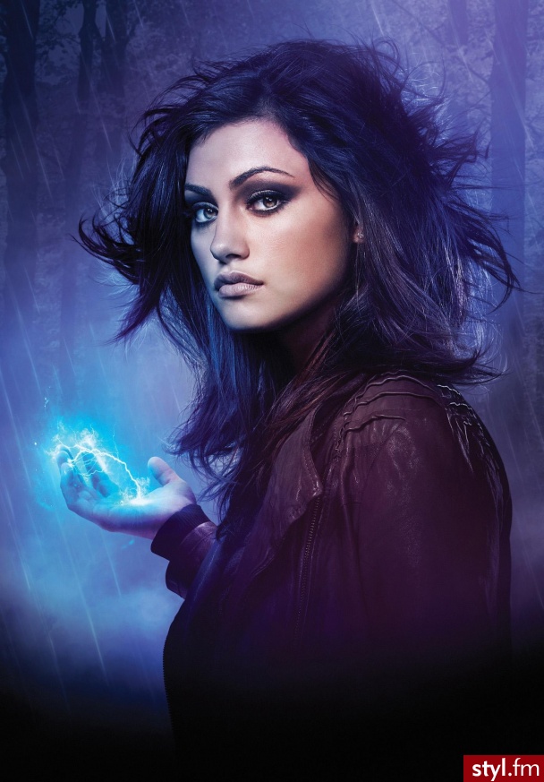 Phoebe Tonkin - Dzienne Makijaże
