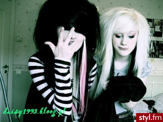 Chaos Baby - EMO Alternatywne Średnie Fryzury