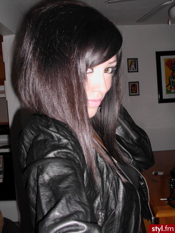 Średnie Fryzury