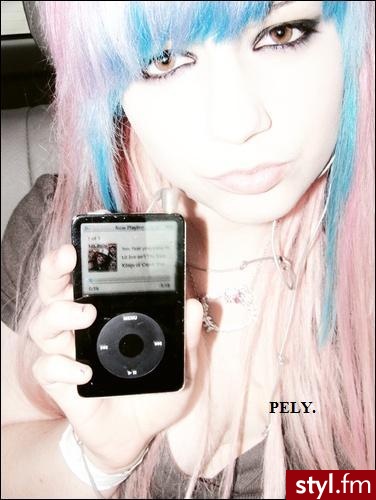 jenni. <3 - EMO Alternatywne Średnie Fryzury