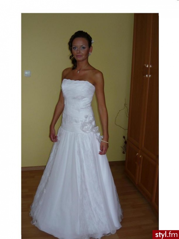 ; ) - Suknie ślubne Ślub Moda