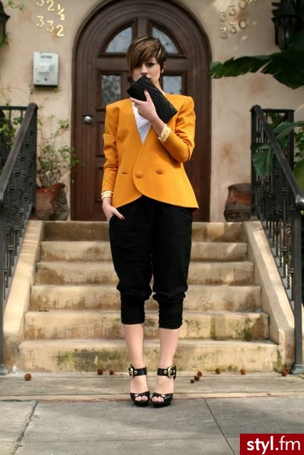 Jeżeli zdjęcie znajduje się już w galerii poproszę o link - Moda uliczna Inne Moda