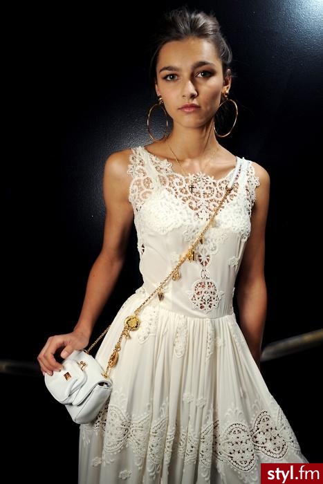 Sukienki Moda