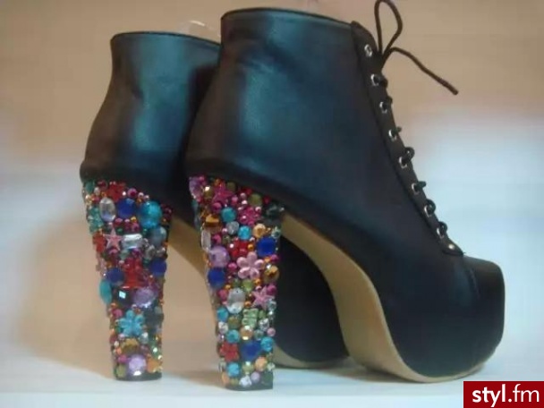 Pozostałe Buty Moda