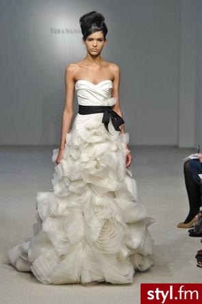 Sukienki Moda