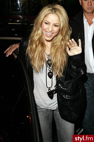 Shakira - Moda uliczna Inne Moda
