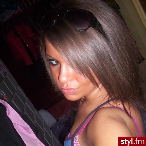 Średnie Fryzury