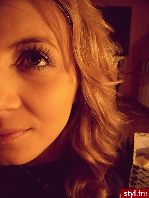Blond Rozpuszczone Kręcone Na co dzień Średnie Fryzury