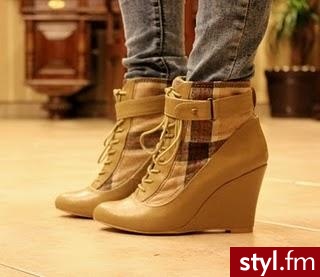 Pozostałe Buty Moda