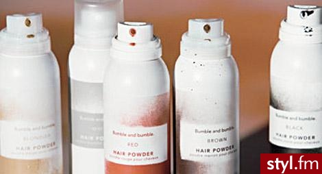Gwarantuje czyste włosy bez użycia wody!. # Puder do układania włosów w sprayu
# Nadaje włosom puszystości i zwiększa ich objętość
# Podkreśla odcień włosów, maskuje odrosty
# Ułatwia układanie włosów, gwarantuje suchą fakturę - Misz-masz