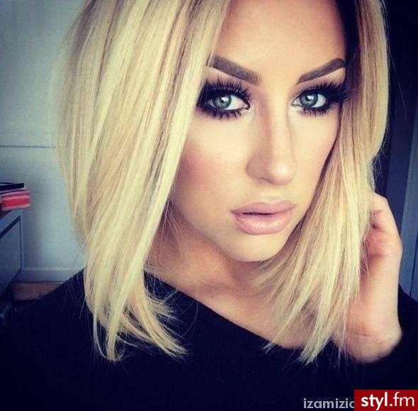 Blond Rozpuszczone Proste Na co dzień Średnie Fryzury