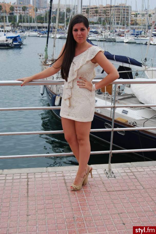 Sukienki Moda